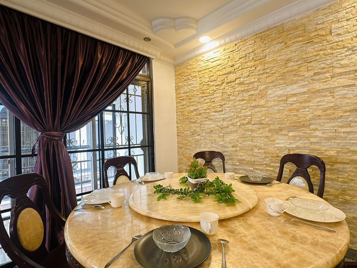 Dining area at C03 Golden Rinting Homestay In Taman Rinting, photo 1