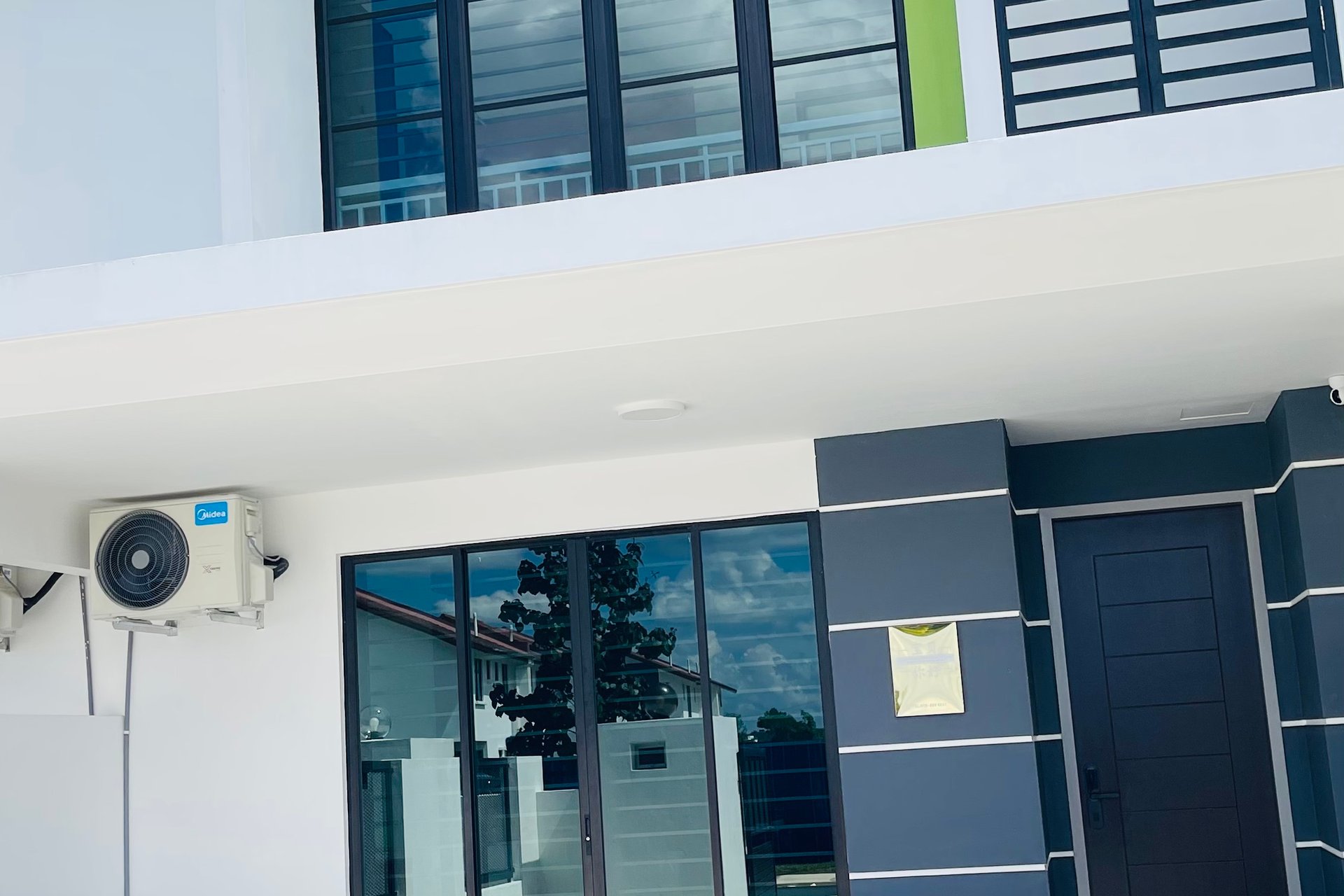 A23 Hello Baby Dato Onn 11 Homestay In Bandar Dato Onn (15Pax) Netflix in Bandar Dato Onn