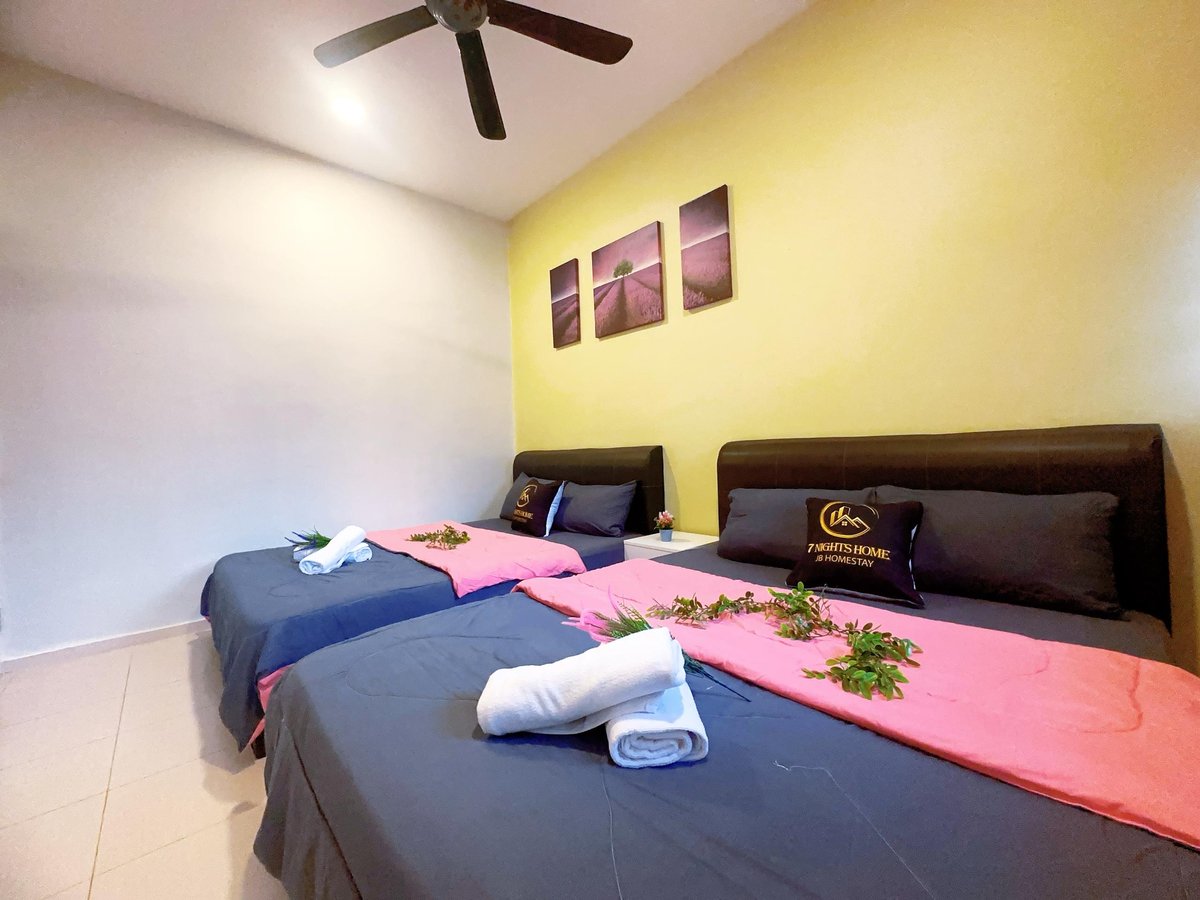 Room at A01 LED Garden Daya In Taman Daya, photo 1