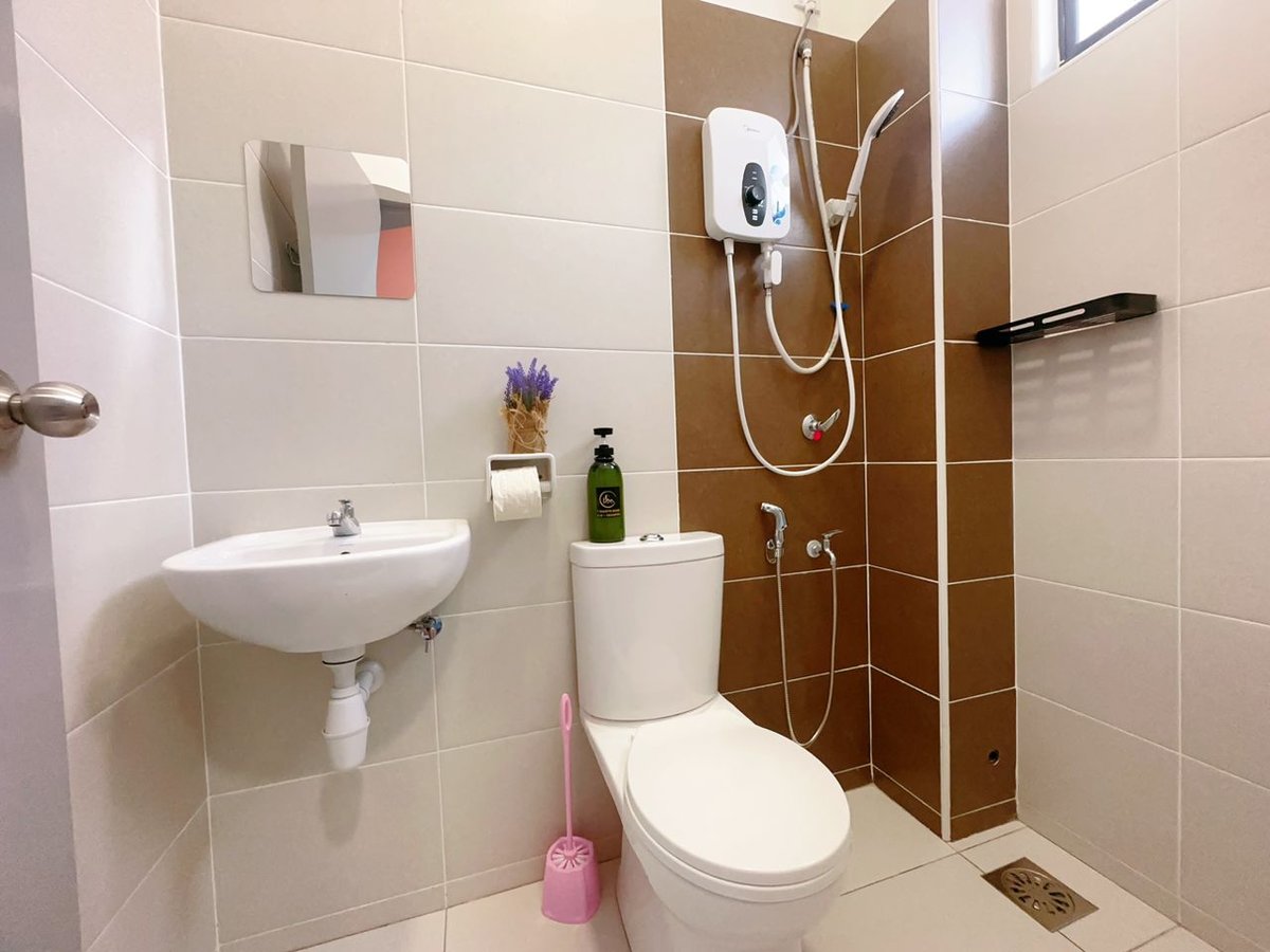 Toilet at A16 Tebing Dato Onn 9 In Bandar Dato Onn, photo 2