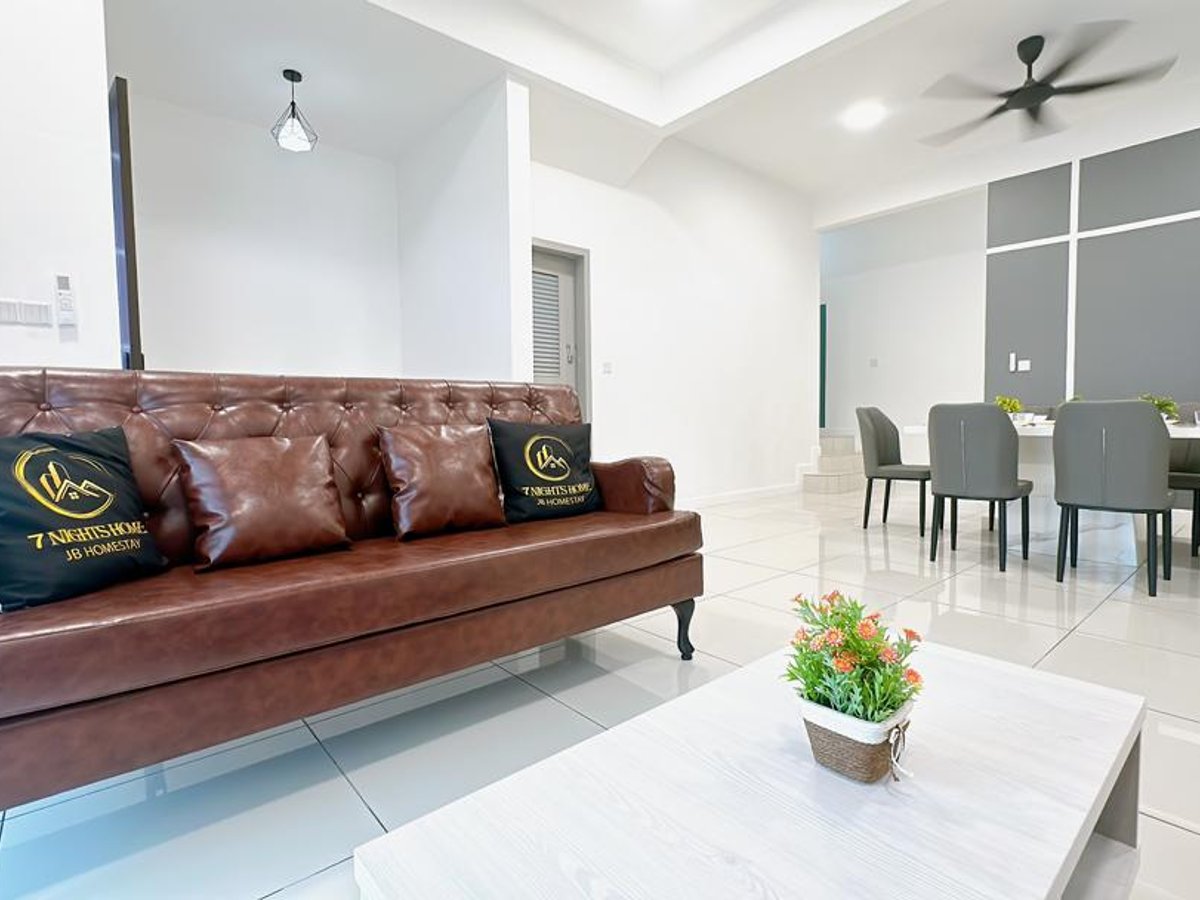 Living Room at A15 Tebing Dato Onn 15 In Bandar Dato Onn, photo 11