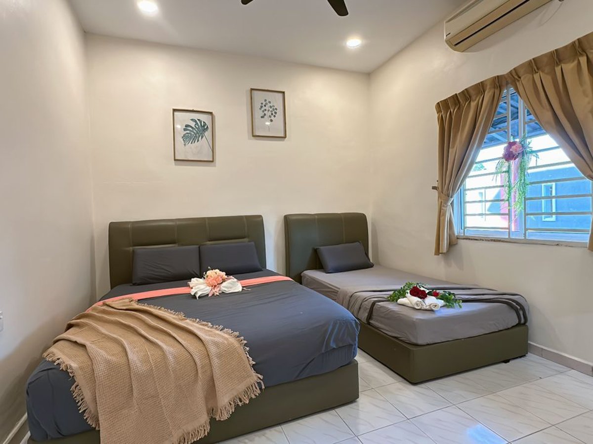 Room at B02 Istimewa Pandan Bungalow Homestay Jb In Kg Pandan, photo 6