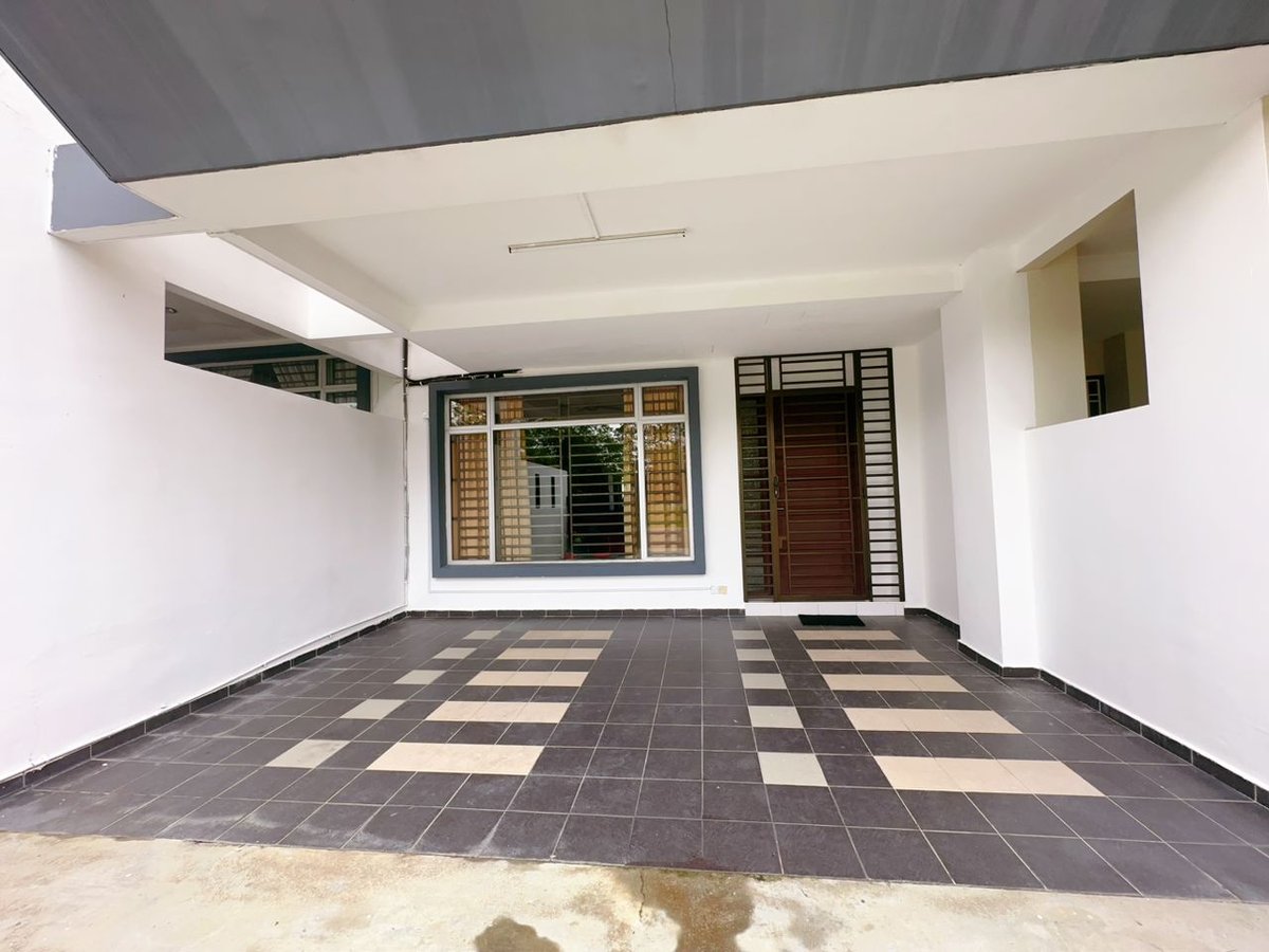 Outside at A21 Tebrau Austin 12 In Taman Desa Tebrau, photo 3
