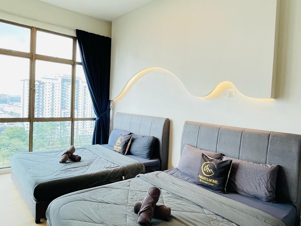 Room at A10 Sky View Homestay In Mount Austin (4Pax), photo 1