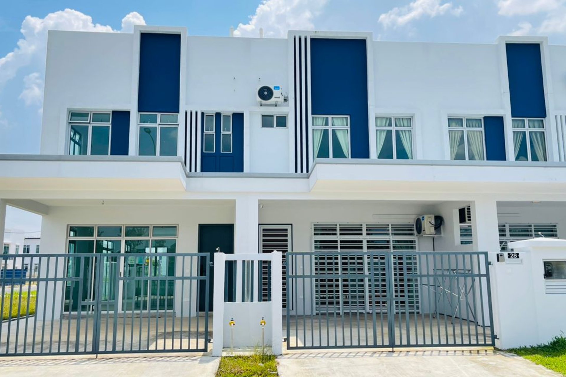 A28 Hello Baby Dato Onn 28 Homestay In Bandar Dato Onn (15Pax) Netflix in Bandar Dato Onn