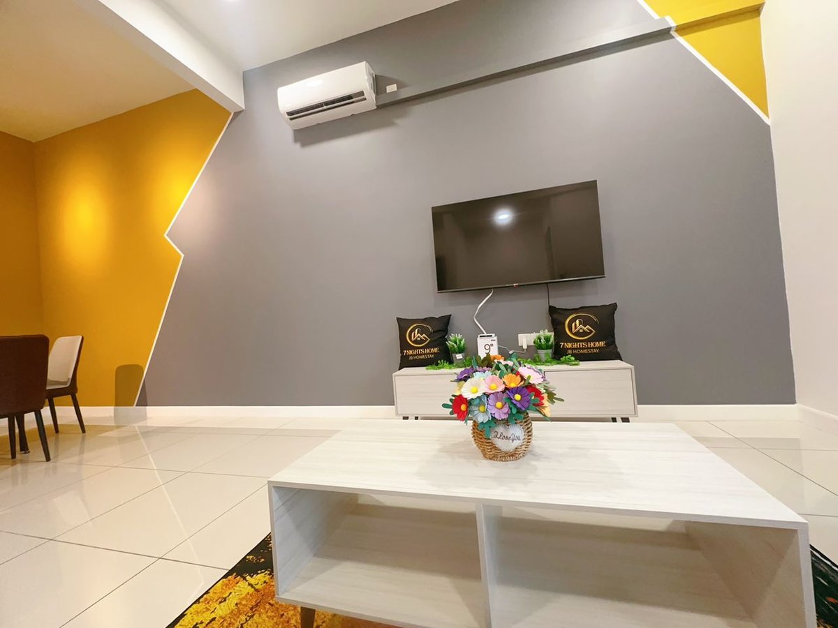 Living Room at A18 Tebing Dato Onn 39 In Bandar Dato Onn, photo 8