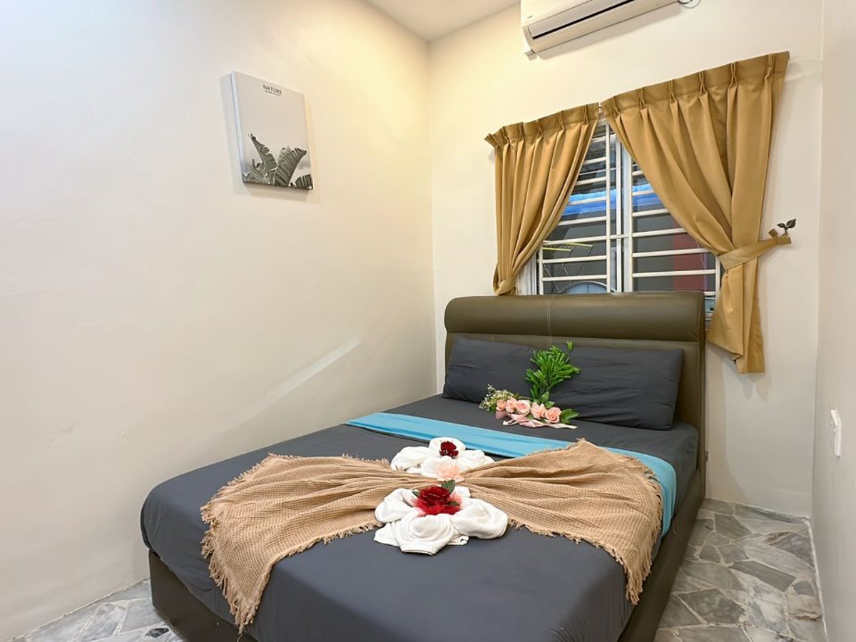 Room at B02 Istimewa Pandan Bungalow Homestay Jb In Kg Pandan, photo 4