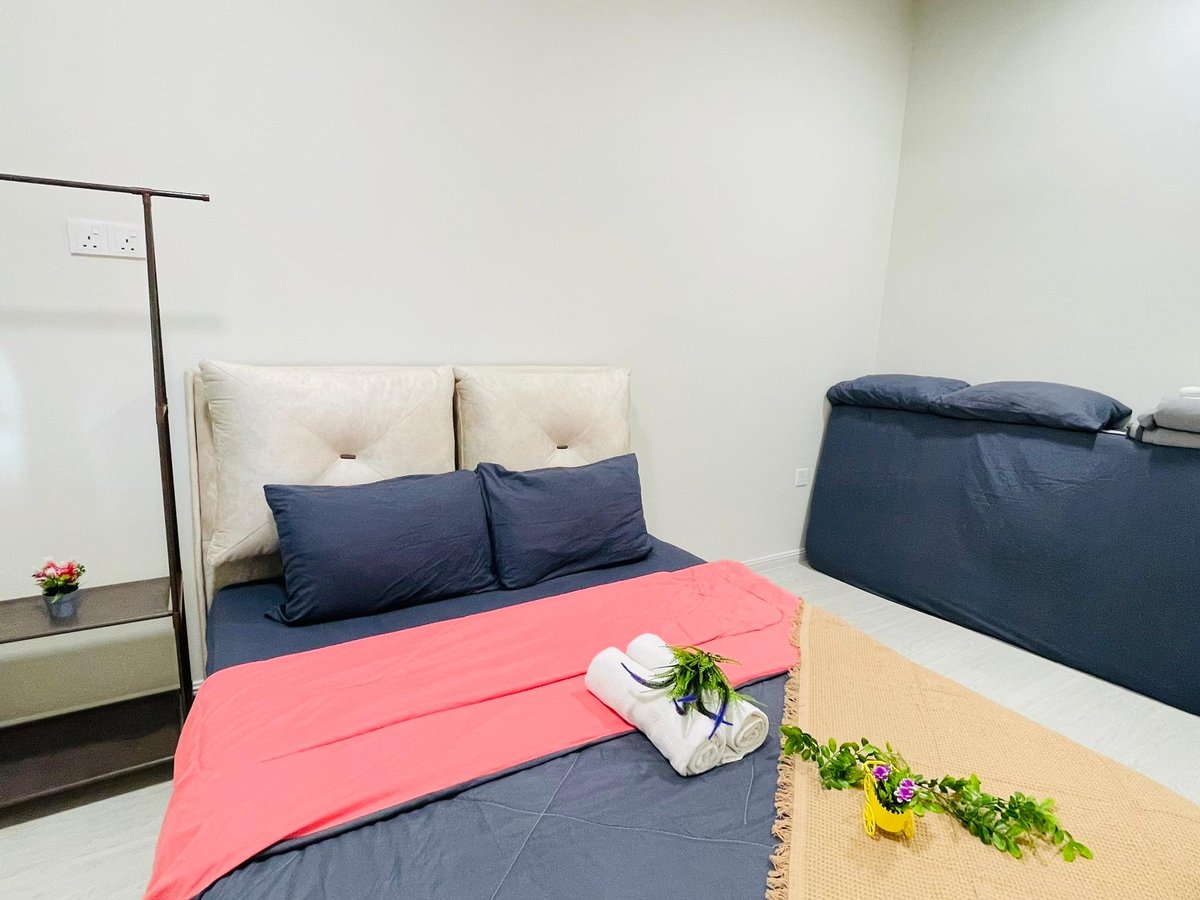 Room at A28 Hello Baby Dato Onn 28 Homestay In Bandar Dato Onn (15Pax) Netflix, photo 7