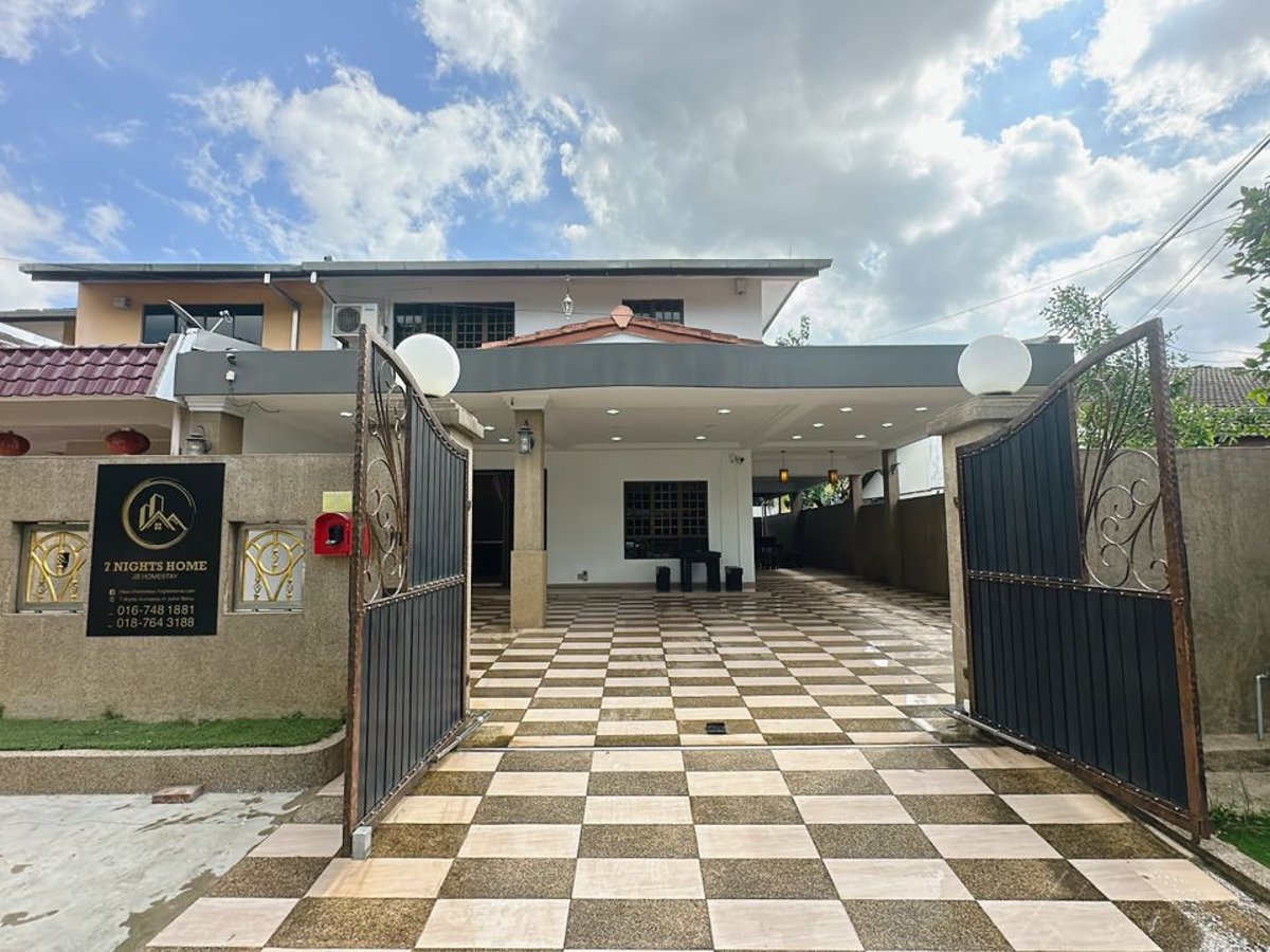 Outside at A09 Dedap Johor Jaya Homestay In Taman Johor Jaya, photo 3