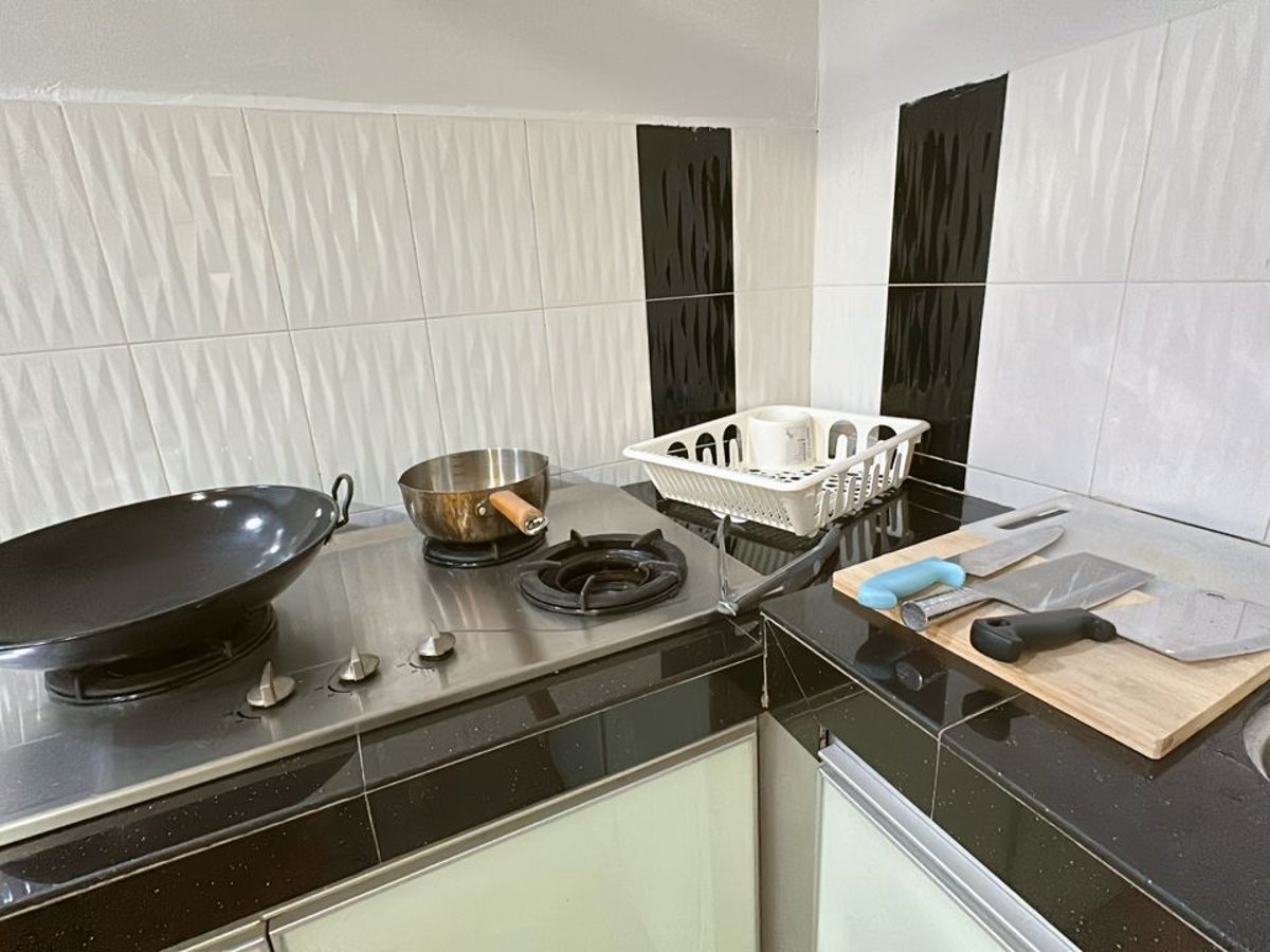 Kitchen at B02 Istimewa Pandan Bungalow Homestay Jb In Kg Pandan, photo 3