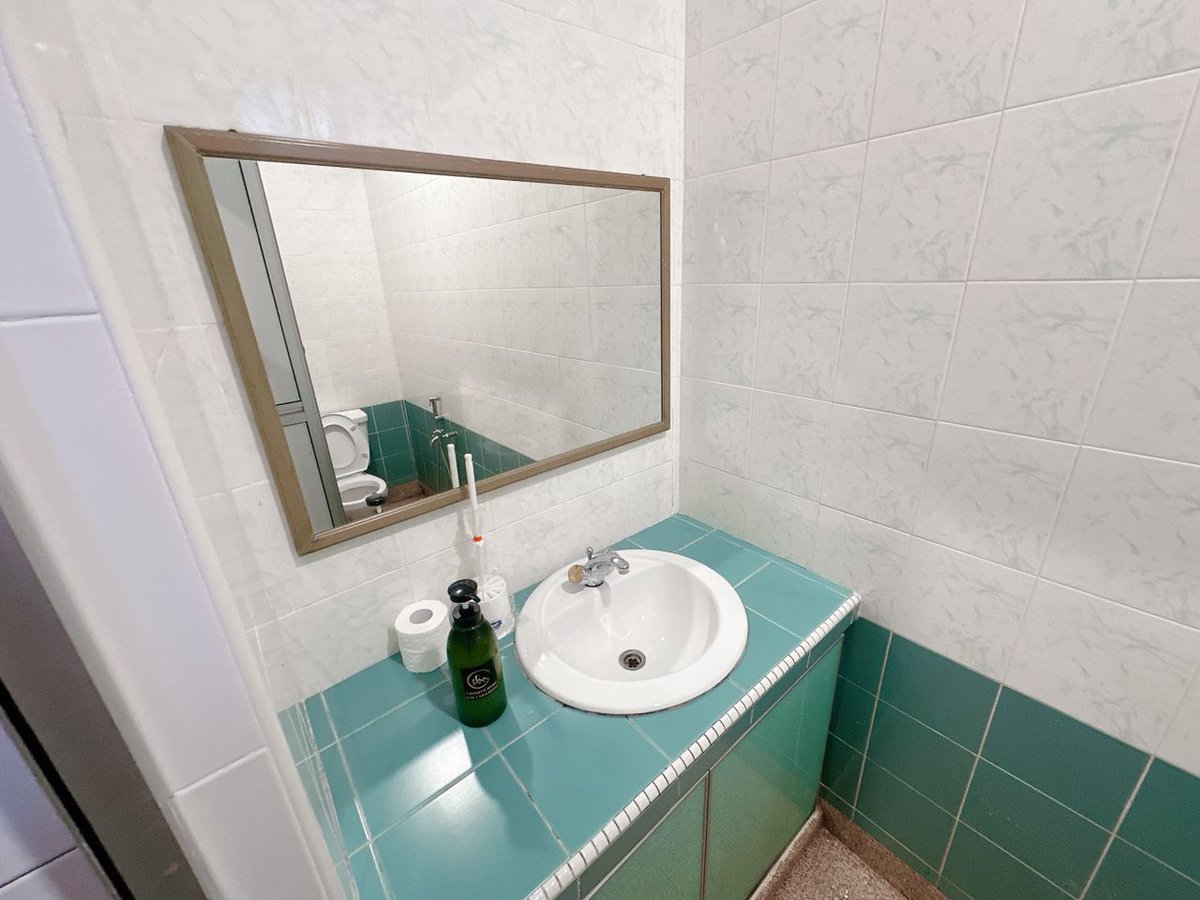 Toilet at C03 Golden Rinting Homestay In Taman Rinting, photo 1