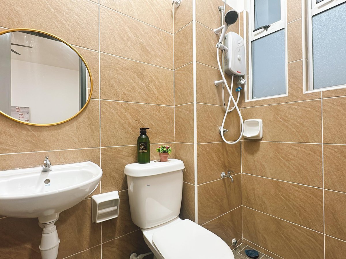 Toilet at A29 Ella Dato Onn 23 Homestay In Bandar Dato Onn, photo 3