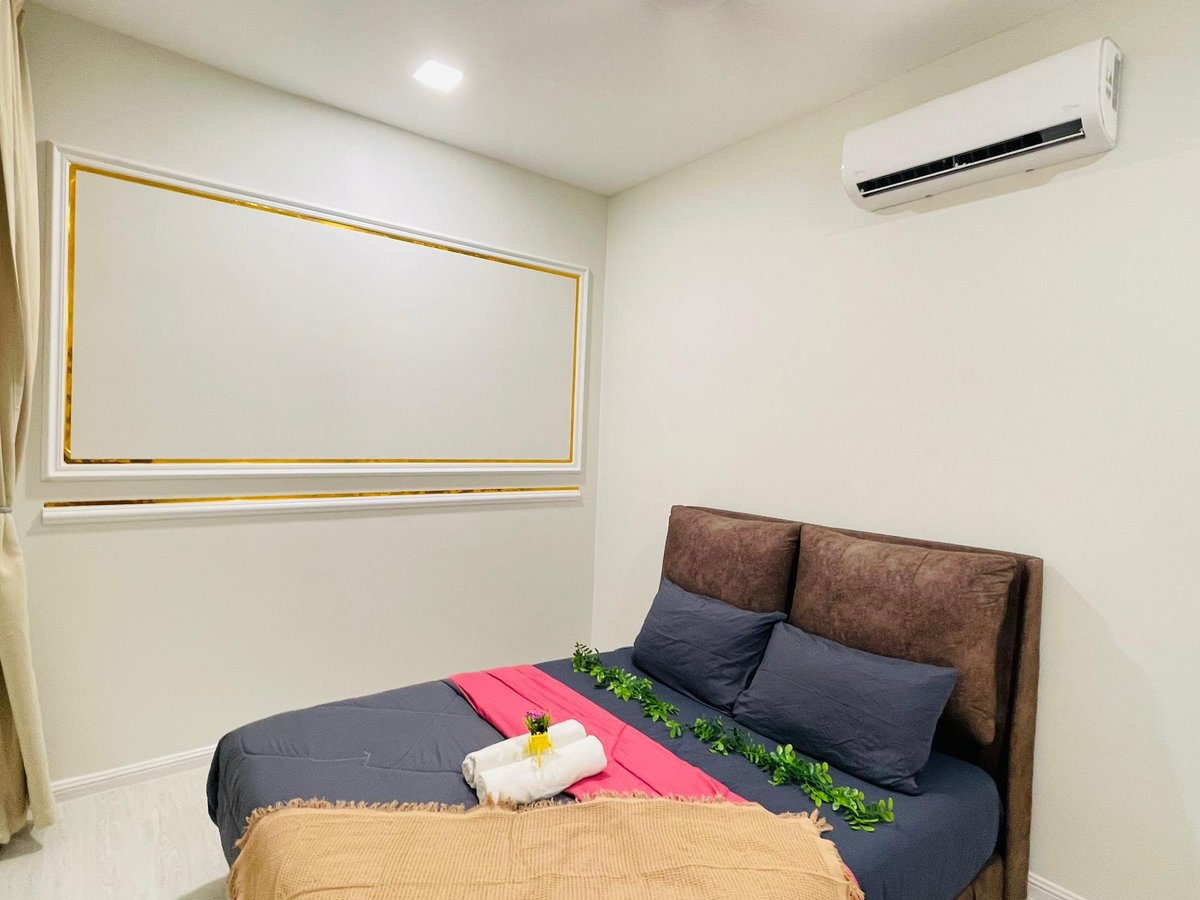 Room at A28 Hello Baby Dato Onn 28 Homestay In Bandar Dato Onn (15Pax) Netflix, photo 2