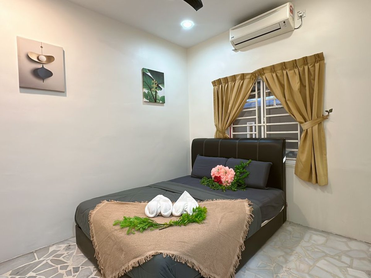 Room at B02 Istimewa Pandan Bungalow Homestay Jb In Kg Pandan, photo 5