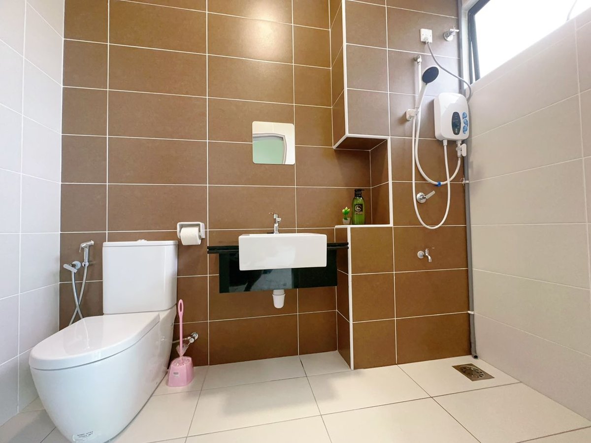 Toilet at A17 Tebing Dato Onn 7 In Bandar Dato Onn, photo 3