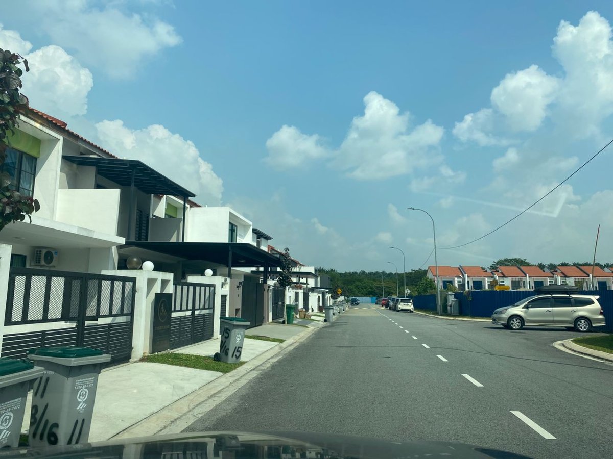 Outside at A23 Hello Baby Dato Onn 11 Homestay In Bandar Dato Onn (15Pax) Netflix, photo 7