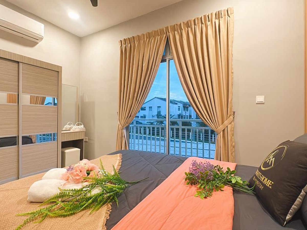 Room at A27 Royal Dato Onn Austin Homestay, photo 4