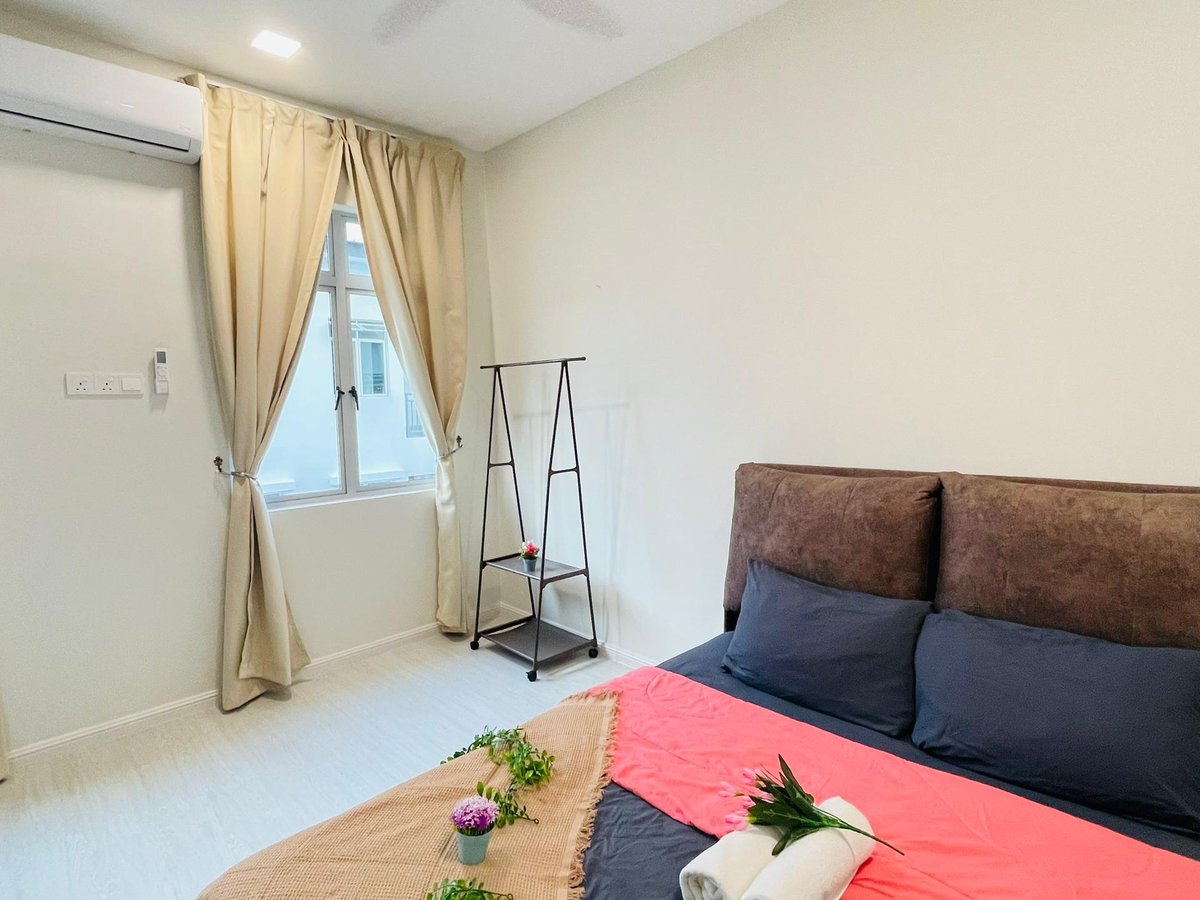 Room at A28 Hello Baby Dato Onn 28 Homestay In Bandar Dato Onn (15Pax) Netflix, photo 3