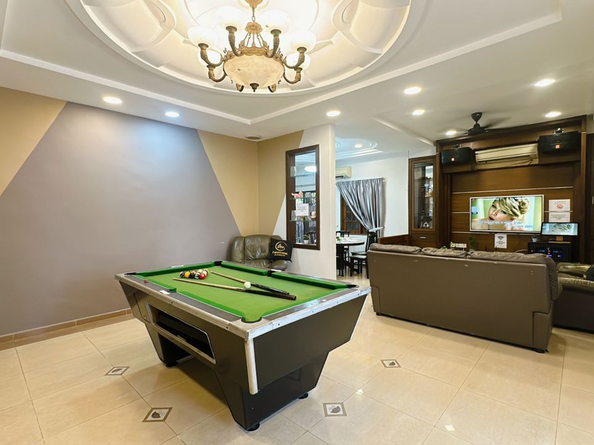 Living Room at A09 Dedap Johor Jaya Homestay In Taman Johor Jaya, photo 1