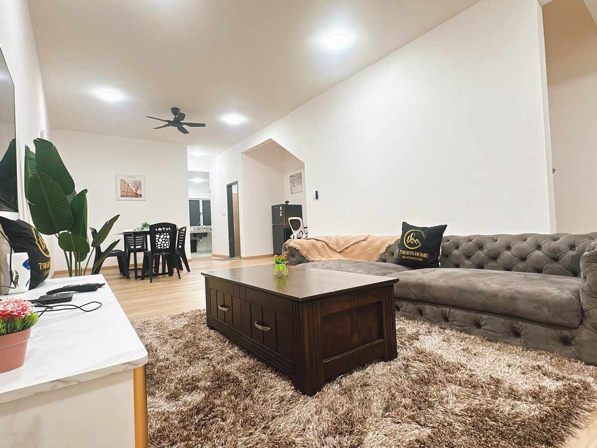 Living Room at A29 Ella Dato Onn 23 Homestay In Bandar Dato Onn, photo 2