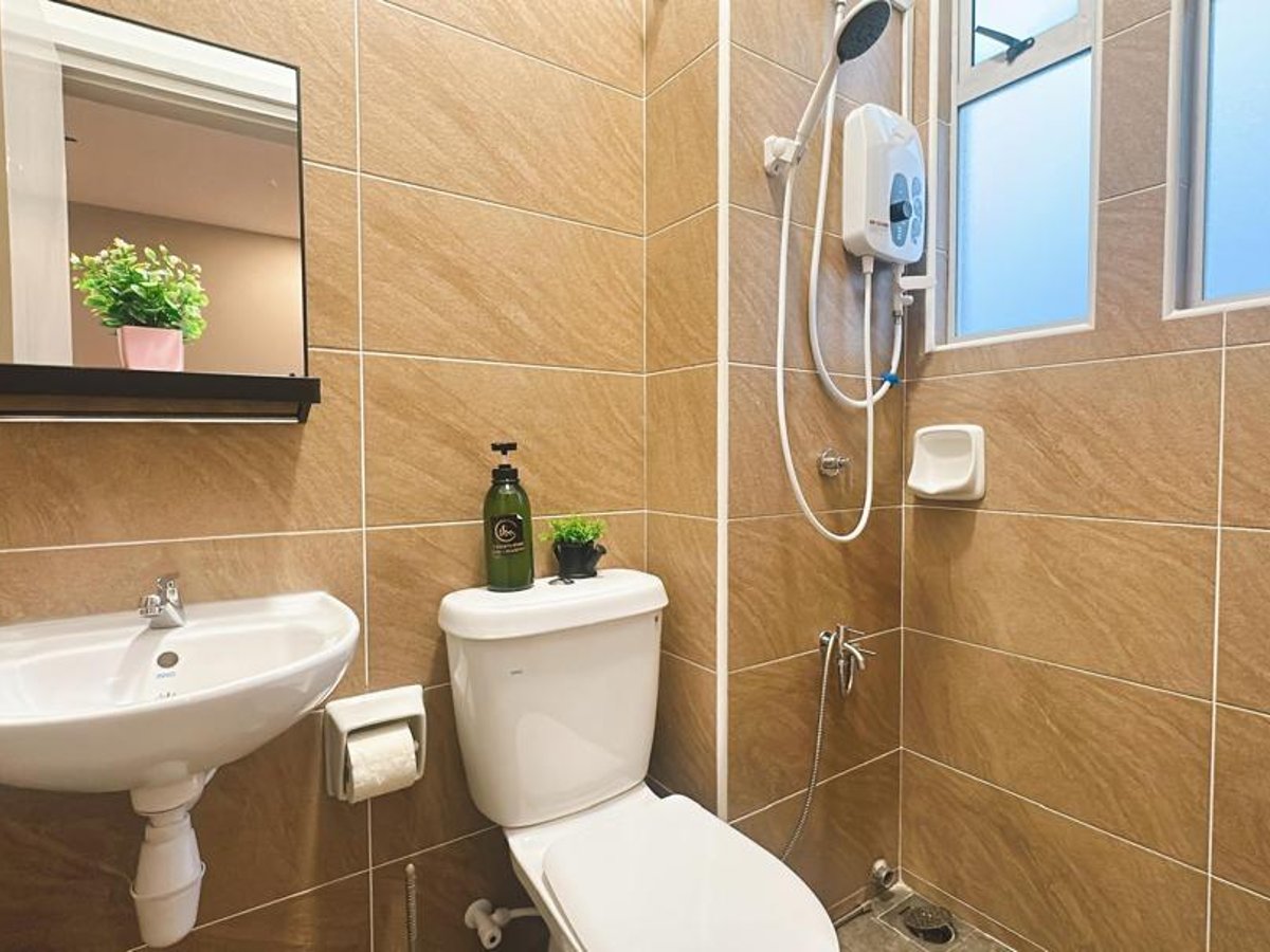 Toilet at A25 Ella Dato Onn 19 Homestay In Bandar Dato Onn, photo 3