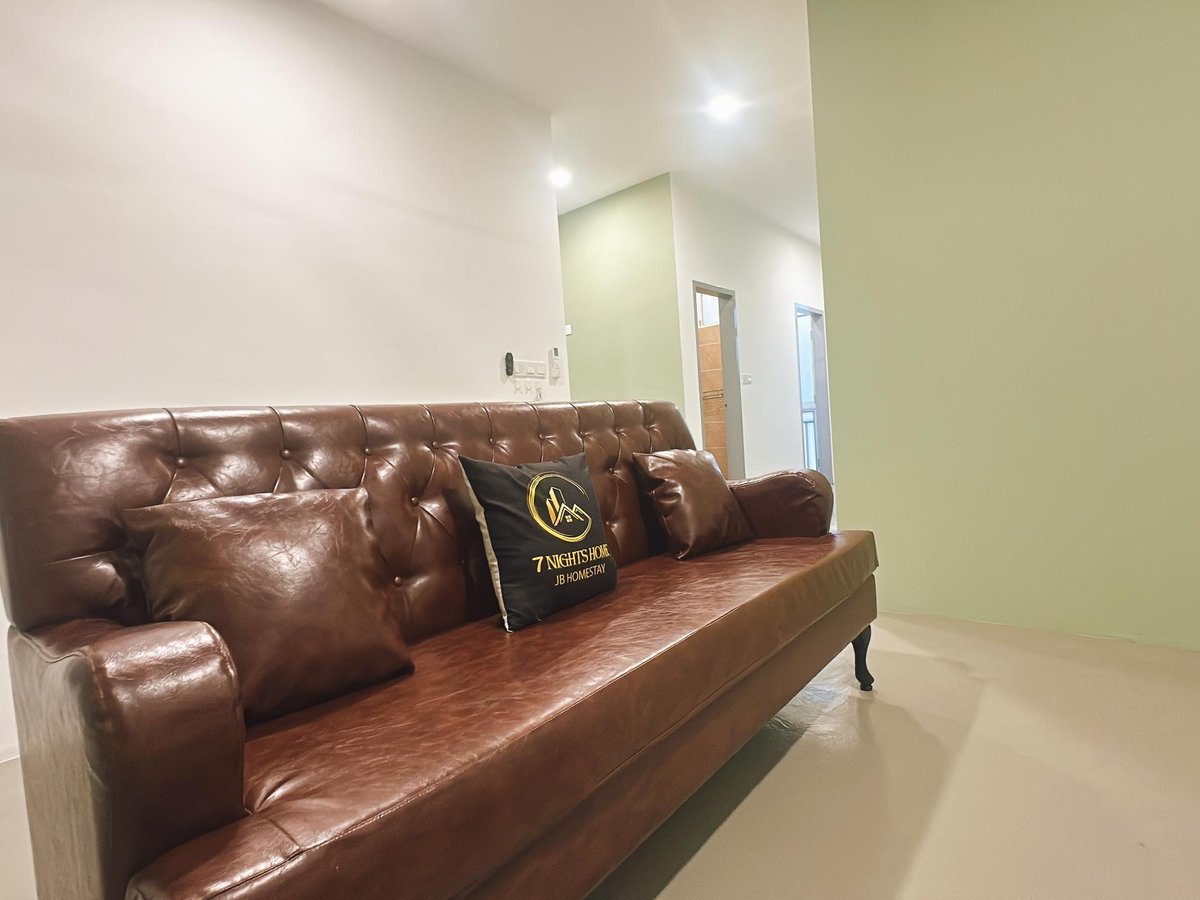 Living Room at A30 Green Dato Onn 3 Homestay In Bandar Dato Onn 6Pax, photo 2