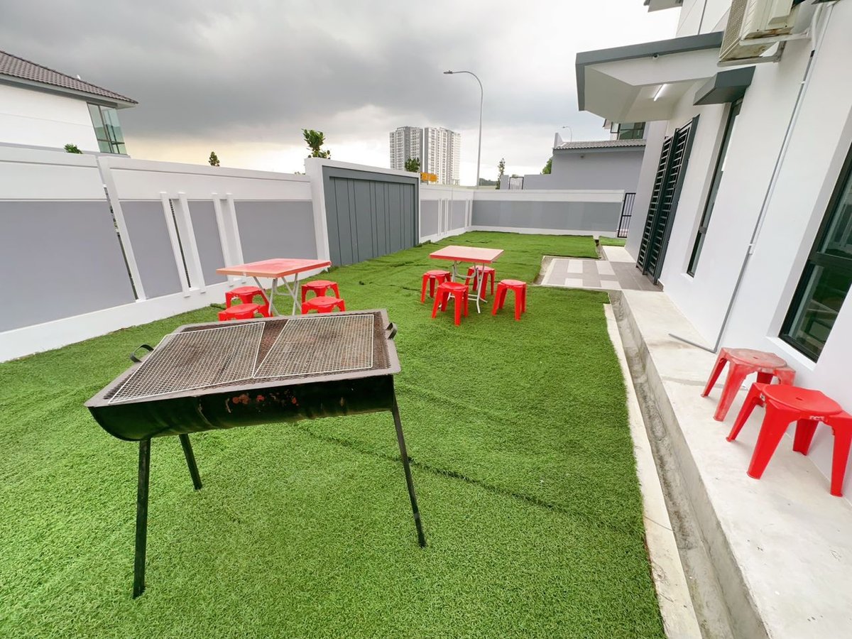 Outside at A13 Nasa City Dato Onn Homestay, photo 9