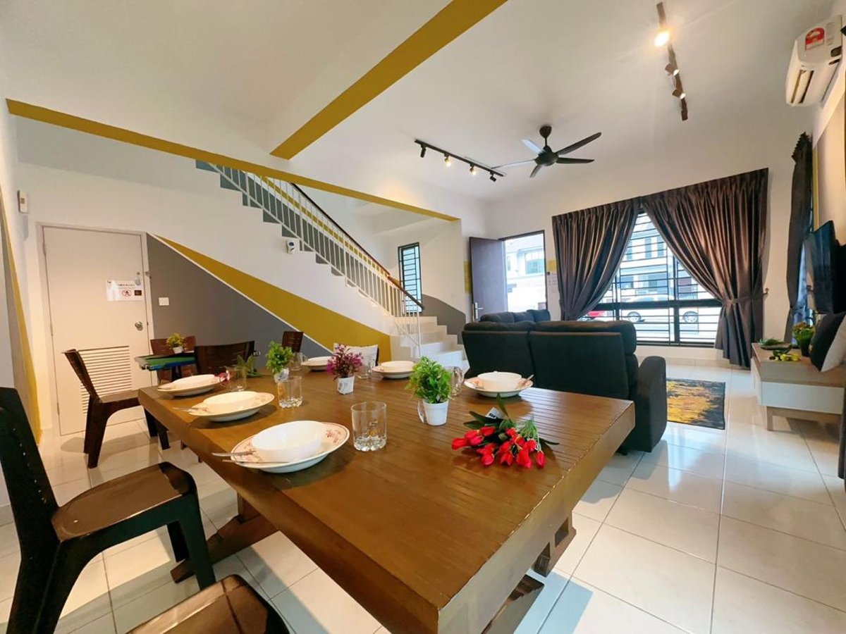 Living Room at A13 Nasa City Dato Onn Homestay, photo 7