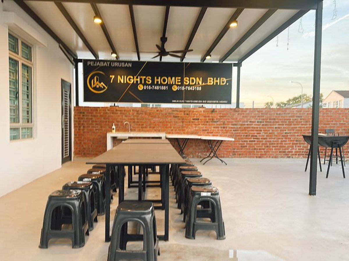 Outside at A27 Royal Dato Onn Austin Homestay, photo 4