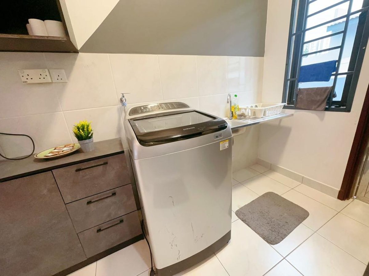 Kitchen at A13 Nasa City Dato Onn Homestay, photo 4