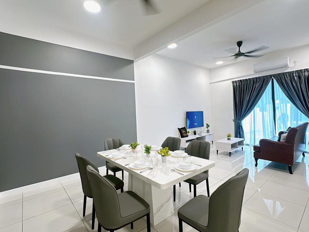Living Room at A15 Tebing Dato Onn 15 In Bandar Dato Onn, photo 5