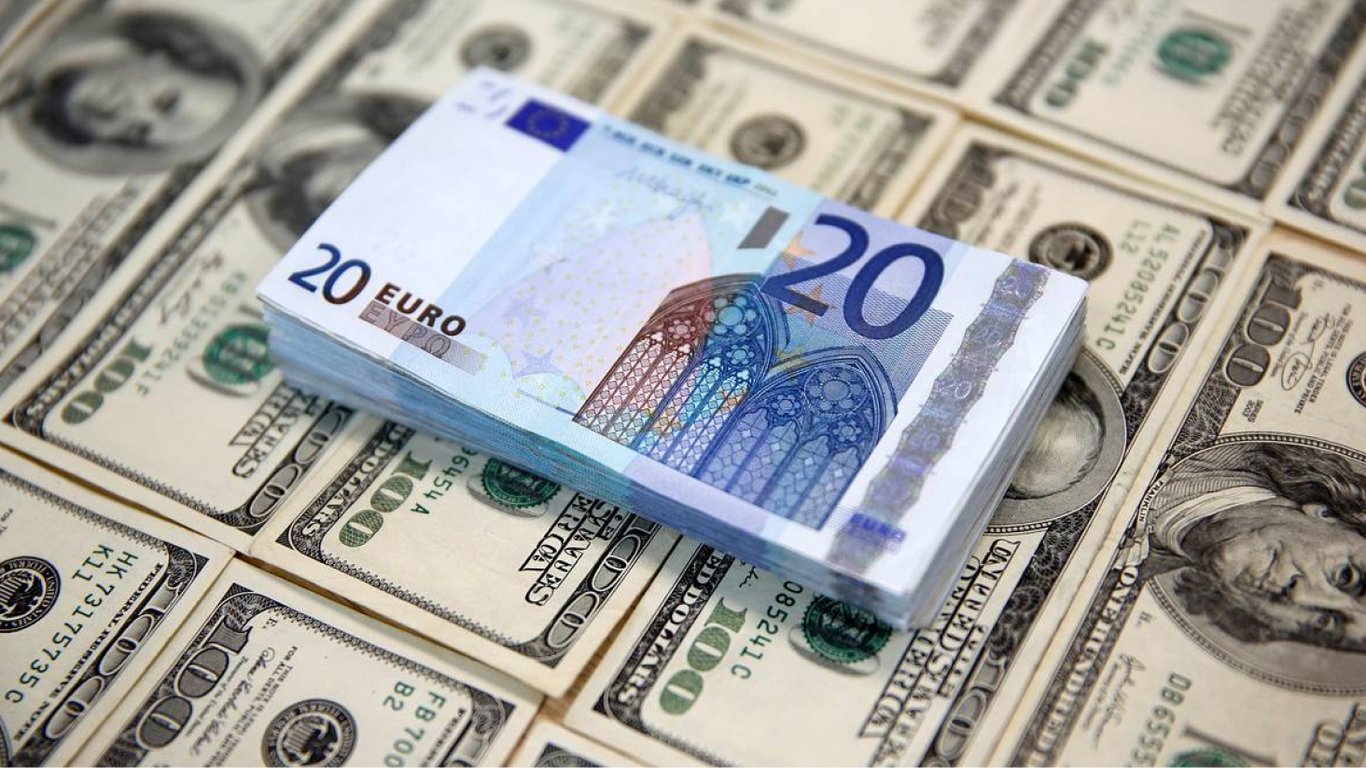 Курс валют — сколько будут стоить доллар и евро до конца зимы