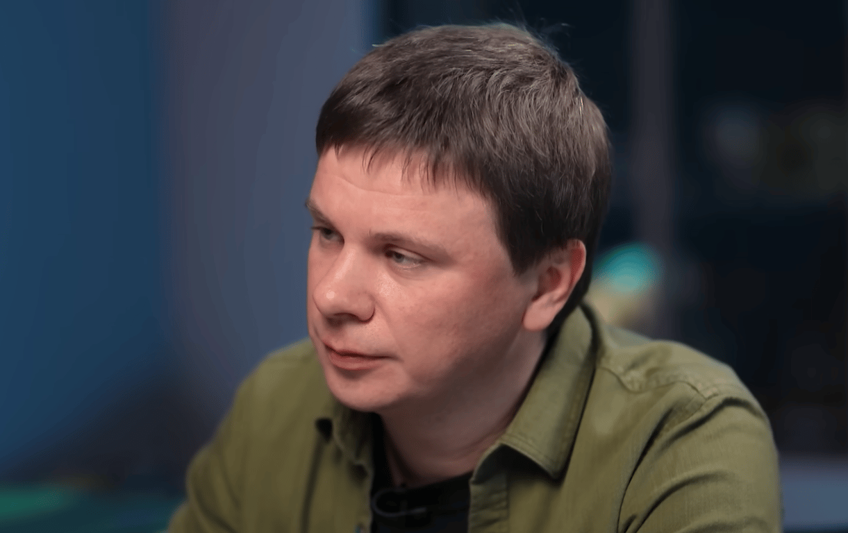 Дмитрий Комаров