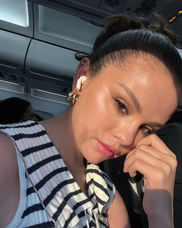 Почти два миллиона за пост: стало известно, кто из звезд зарабатывает больше всего в Instagram - фото 2