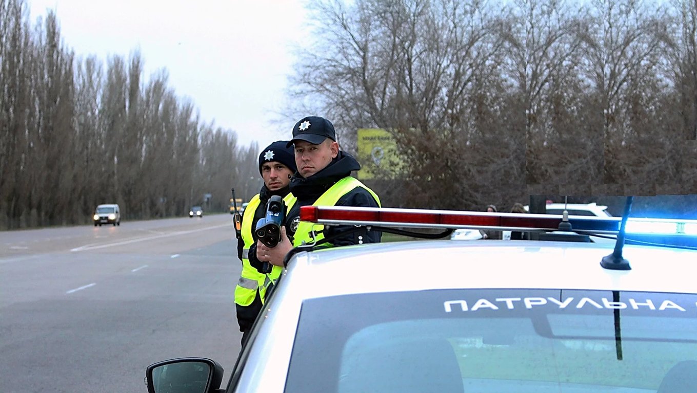 За які порушення ПДР позбавляють водійських прав