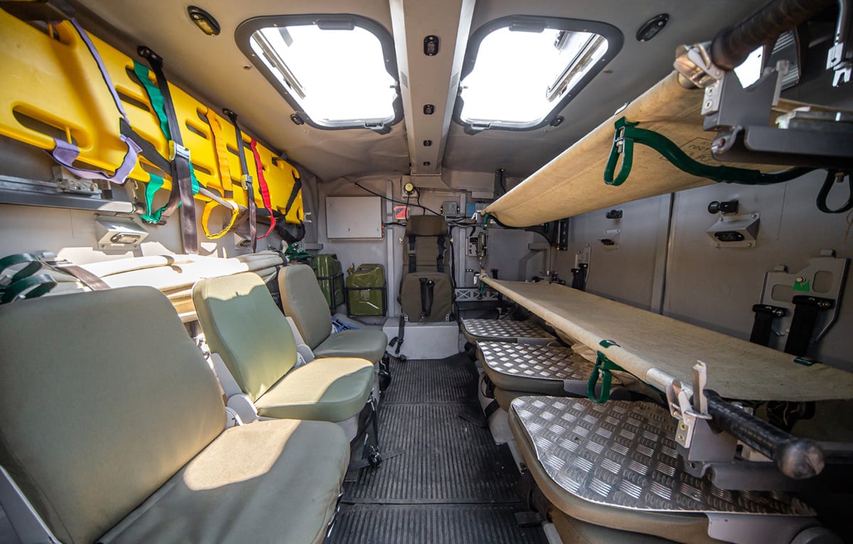 санітарний автомобіль "Лінза"