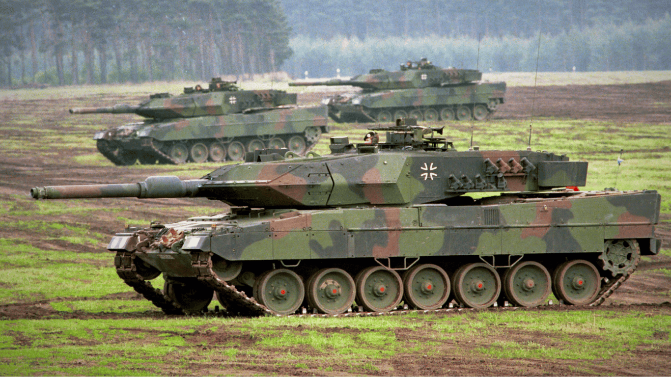 Посол Франции заявил, что Запад пообещал Украине 321 танк