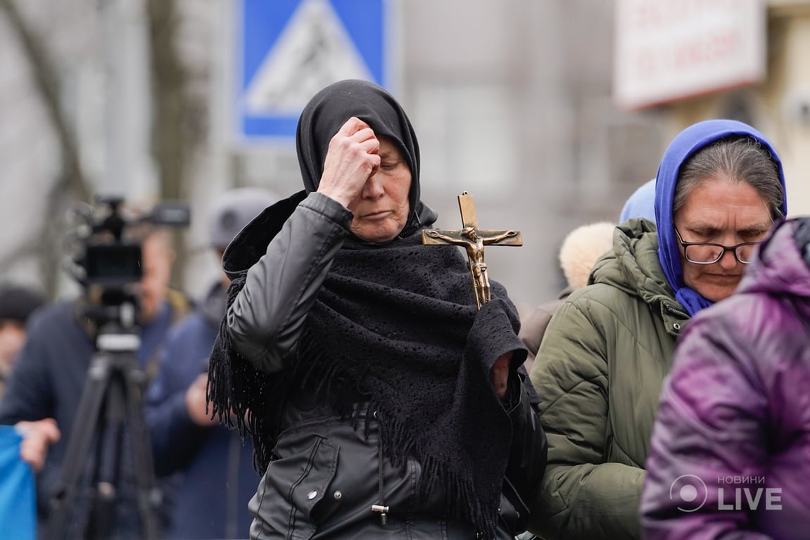 Лавра 31 березня