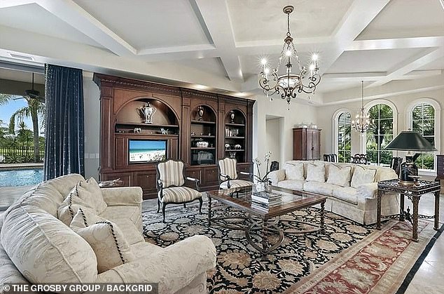 Мик Джаггер продает роскошное поместье, подаренное возлюбленной, гараздо младше его - фото 3