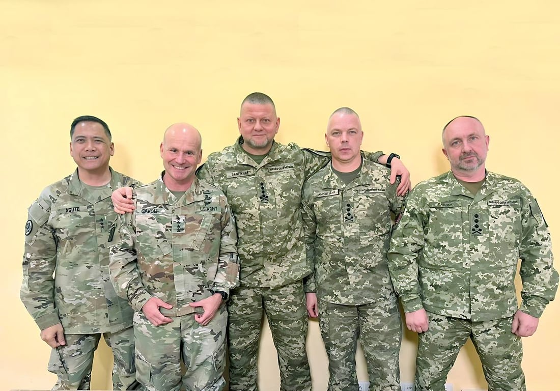 Встреча с главнокомандующим вооруженными силами НАТО и США в Европе Кристофером Каволи. Фото: Валерий Залужный