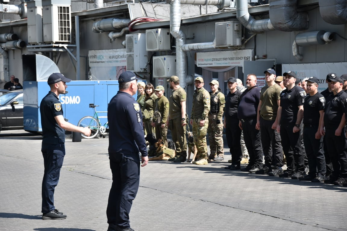 Правоохранителям провели инструктаж. Фото: ГУНП в Одесской области