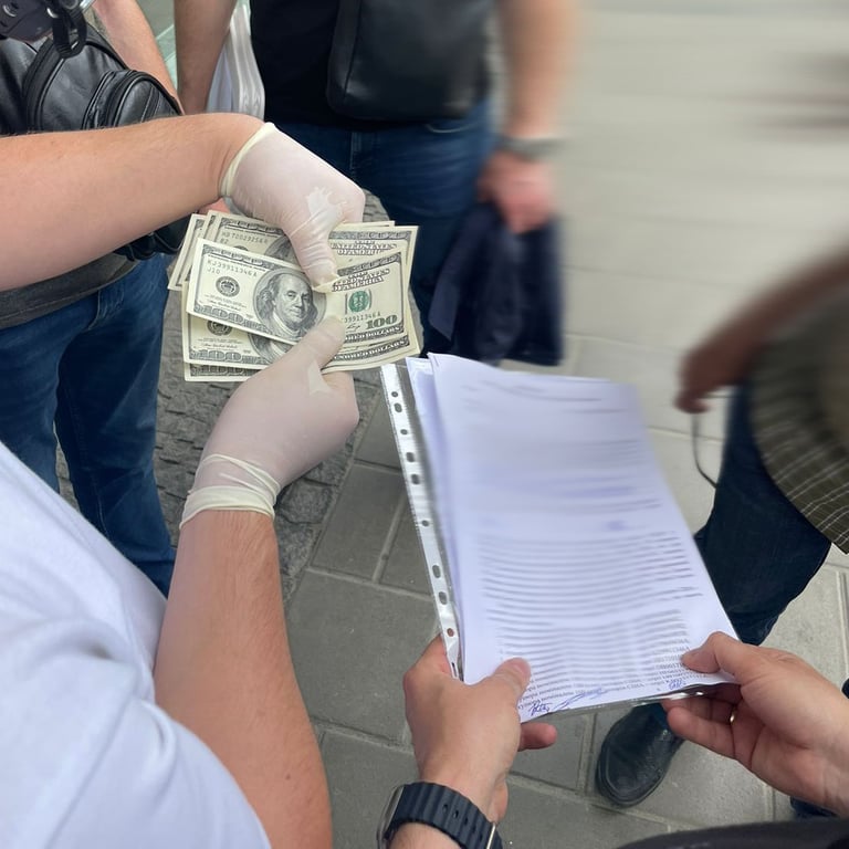 Изъяты деньги полицией. Фото: Нацполиция Львовщины