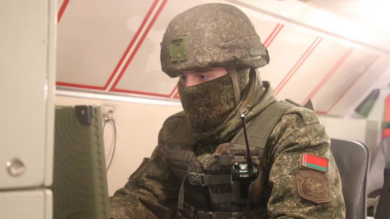 РФ научила белорусских военных использовать Искандеры