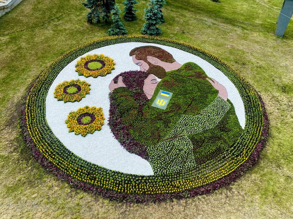 Композиции из цветов в Киеве