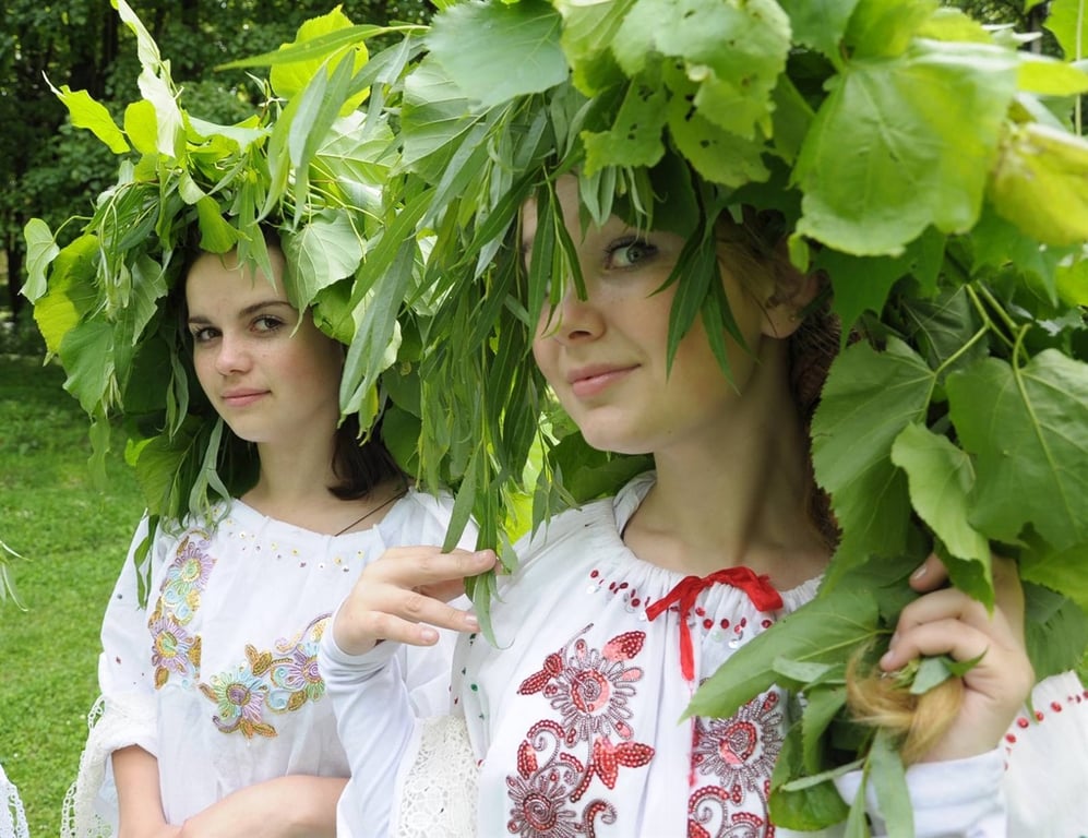 Традиции в Духове День