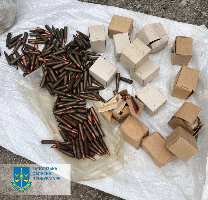 Полицейский незаконно хранил оружие