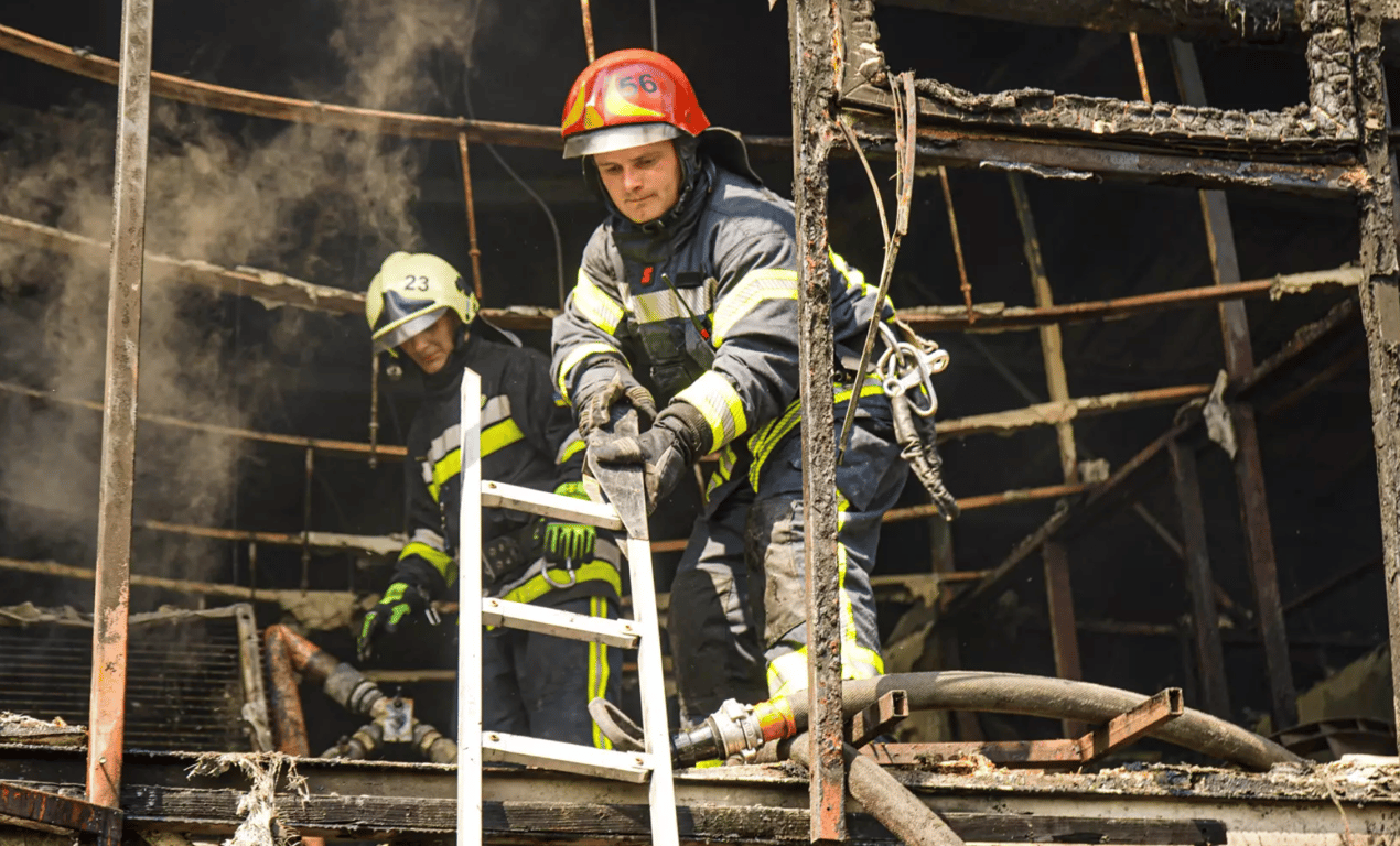 Працівників ДСНС хочуть звільнити від мобілізації: що відомо
