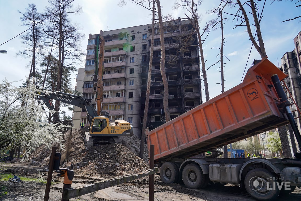 В Ирпене начался демонтаж поврежденных домов