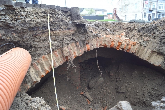 На Львівщині  стався обвал у підземне приміщення. Фото: ЛОО Українське товариство охорони пам'яток історії та культури