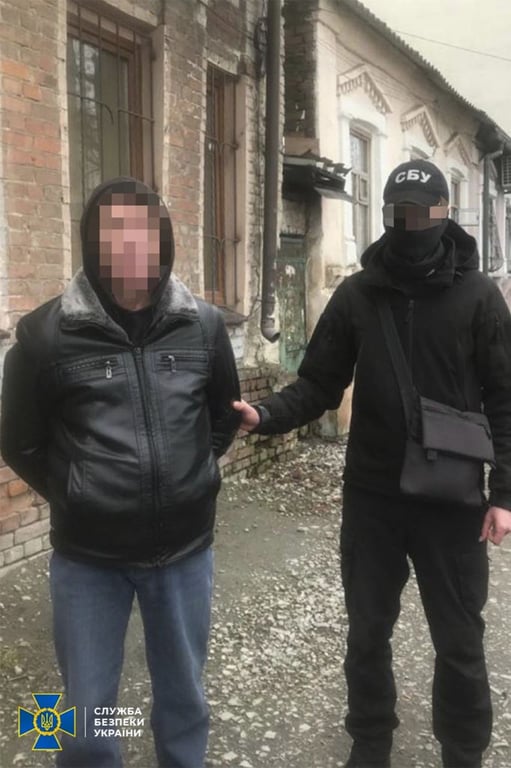 У Новомосковську затримали колаборанта